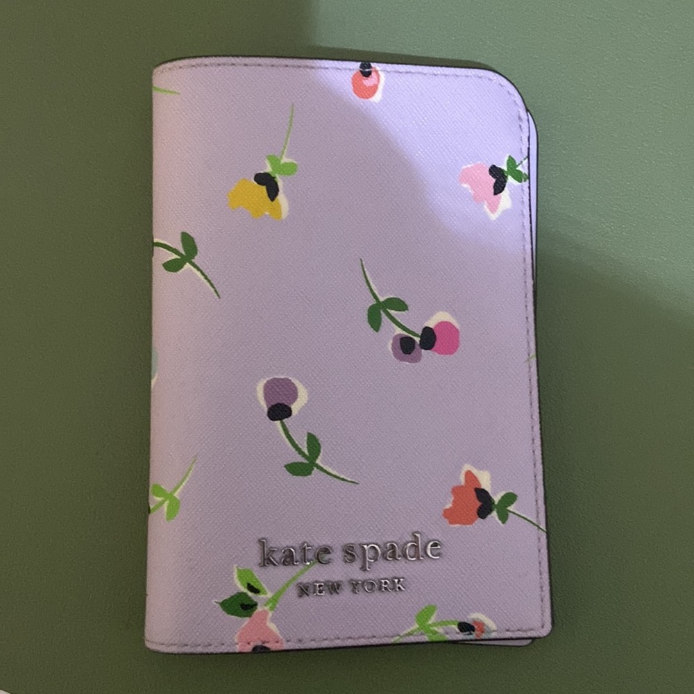 Kate Spade Cameron Floral Ditsy Passport Holder